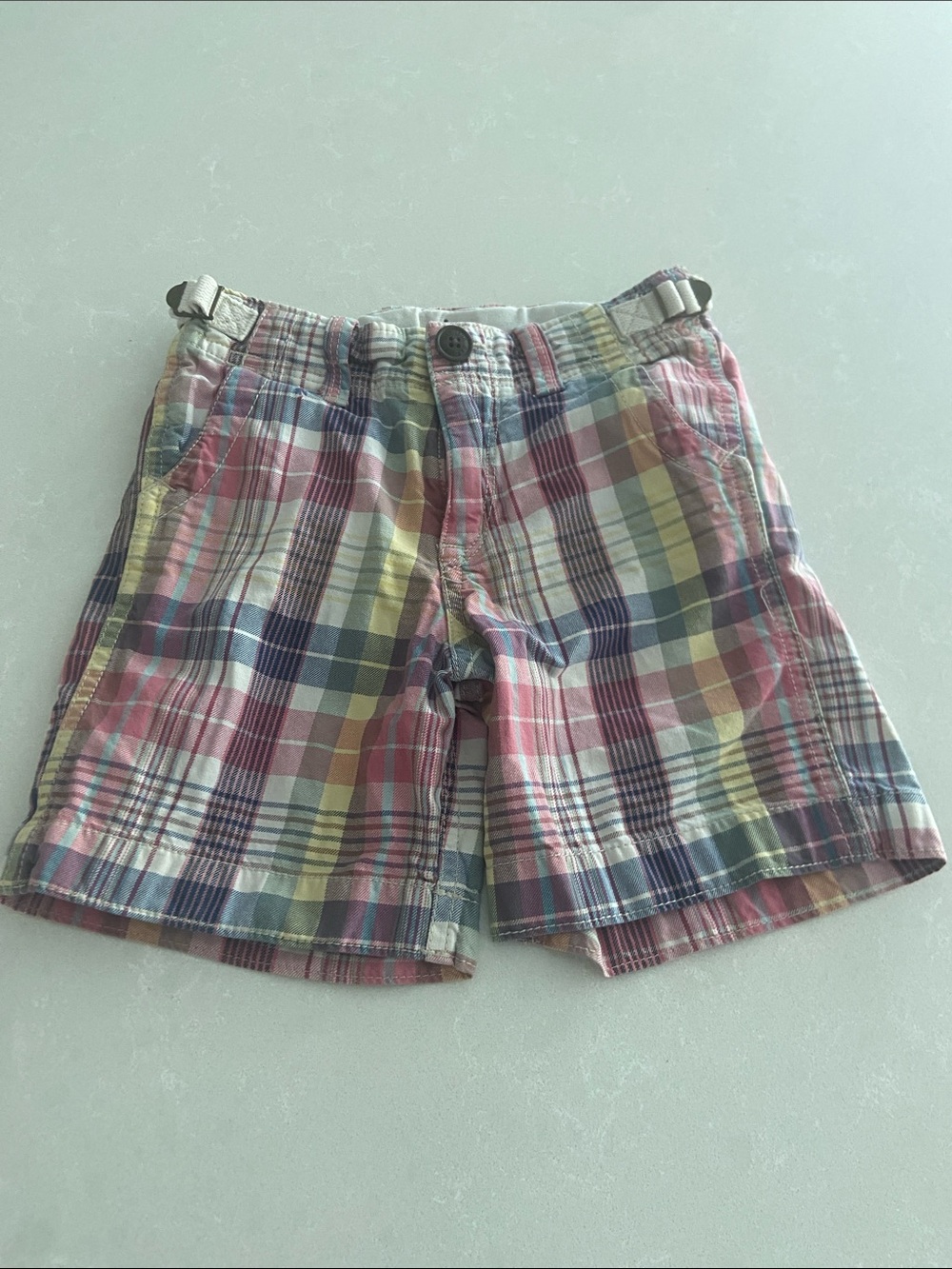 GAP BabyPlaid Shorts in Pink, Blue, Cream.  3T
